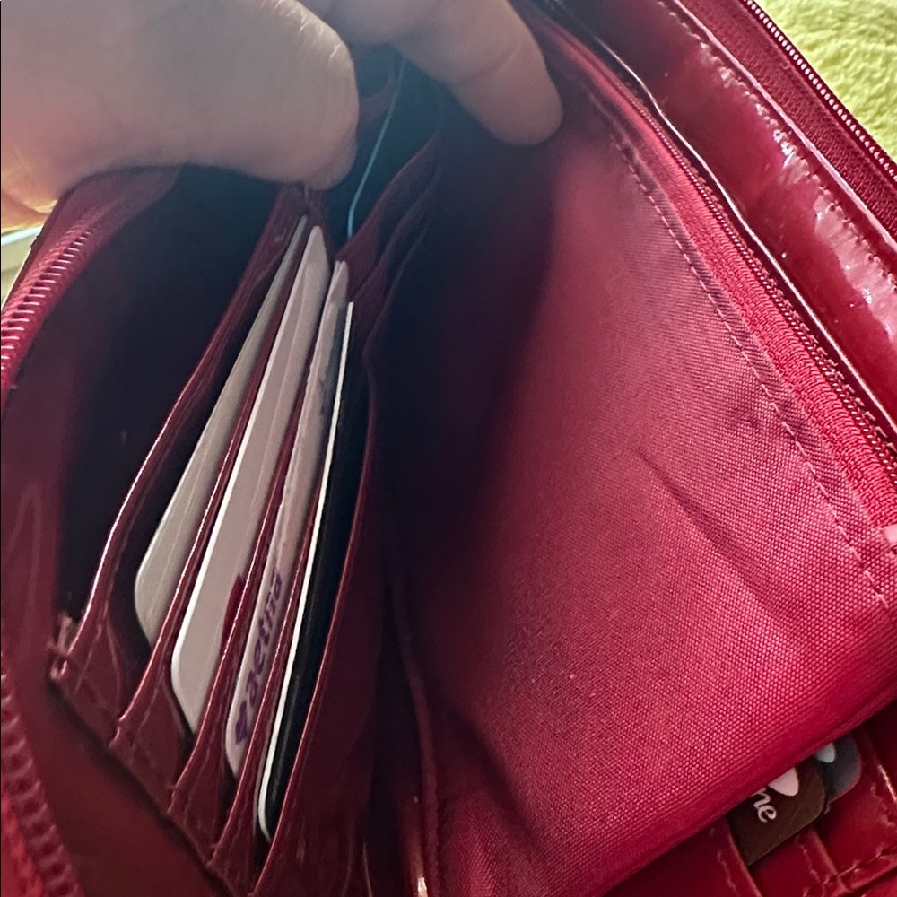 Joy & Iman Glossy Red Quilted wristlet - Picture 12 of 13